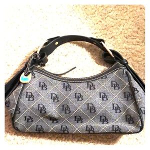 Dooney & Bourke shoulder bag